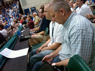 Illustration for article titled Why Is Danny Ainge Dicking Around On His Phone When He Should Be Working?